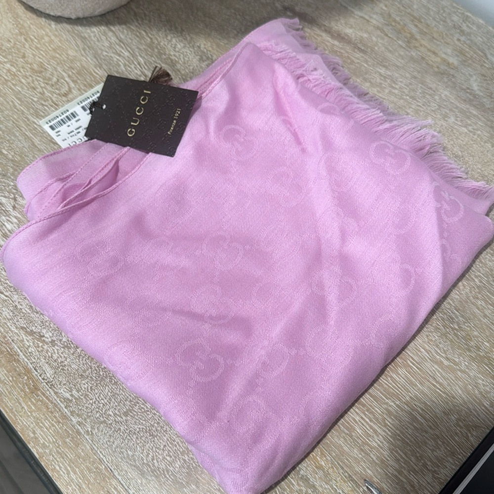Gucci scarf